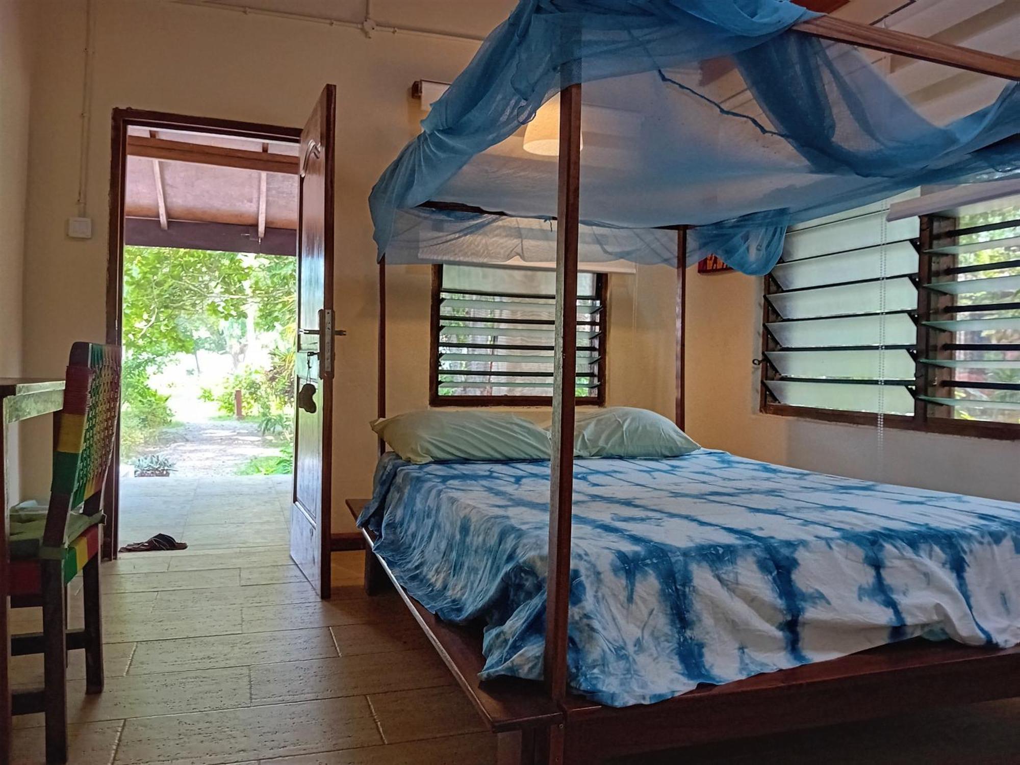 Ko-Sa Beach Resort Ltd Ampeni Exterior foto